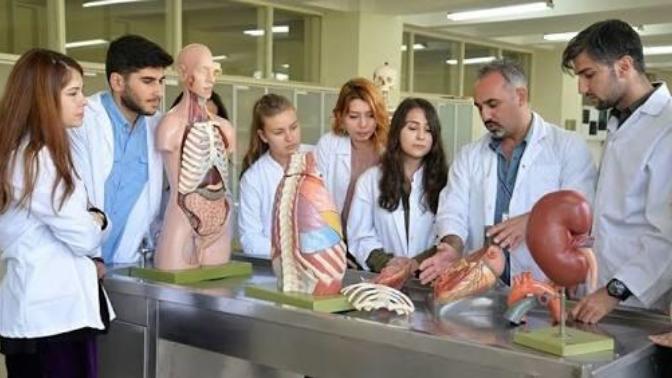 Bir Tıp Fakültesi Sistemi Olan Aktif Eğitim Nedir?