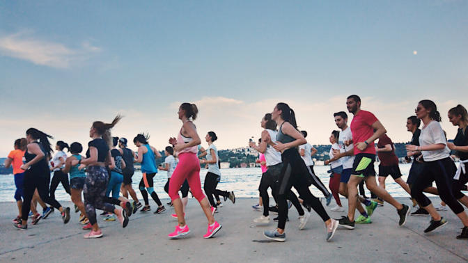 Nike Women ile Şehirden Kaçış Planına Dahil Olduk; Koşu, Meditasyon, Müzik Üçlüsüyle Unutulmaz Bir Akşam Yaşadık!
