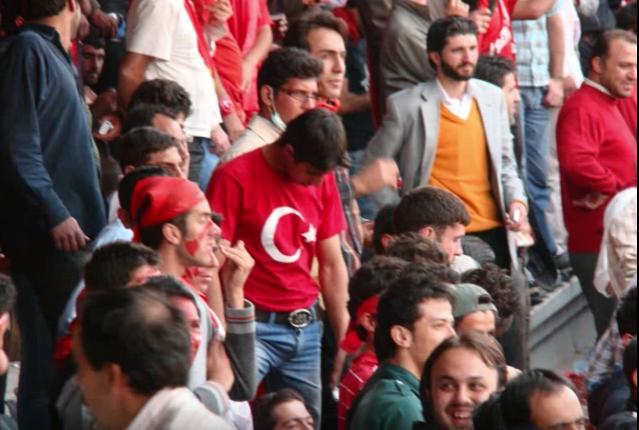 Onlar, Dünyanın En Çok Türk Taraftarı Olan Takımı: Tractor Sazi İsyanın, Bağımsızlığın Ve Türklüğün Simgesi