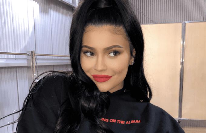 Instagram Kylie Jenner ve Takipçileri İçin Özel Yüz Filtresi Yayınladı