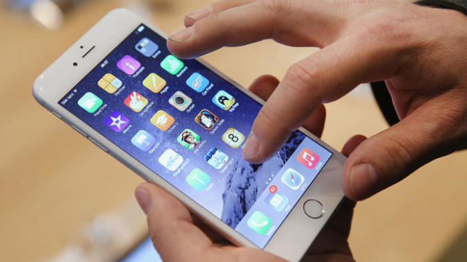İflastan Zirveye Apple: Dünyanın Değeri 1 Trilyon Dolar'a Ulaşan İlk Şirketi