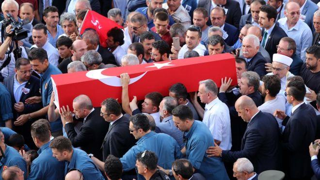 PKK, Astsubay Eşi Nurcan Karakaya ve 11 Aylık Bebeğinin Öldürülmesiyle İlgili Açıklama Yaptı