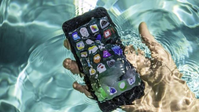 Suya Dayanıklı Telefon Arayanların, Su Altı Fotoğrafı Çekmek İsteyenlerin Kullandığı Modeller Nelerdir?
