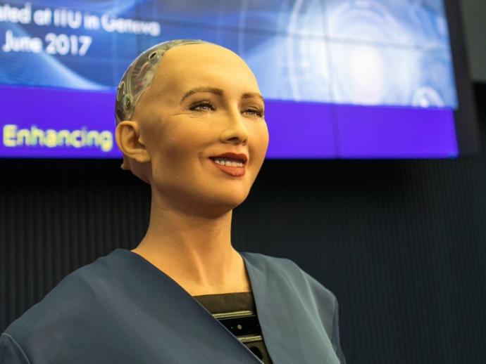 Her şeyimi yapan bir robot!