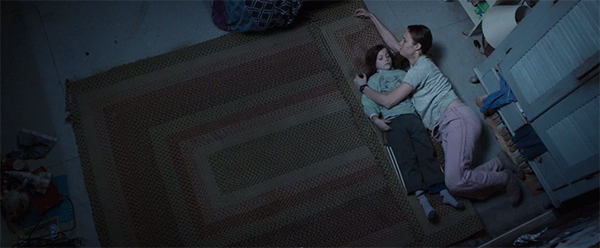 Bir Annenin Koşulsuz Sevgisi Üzerine: Room