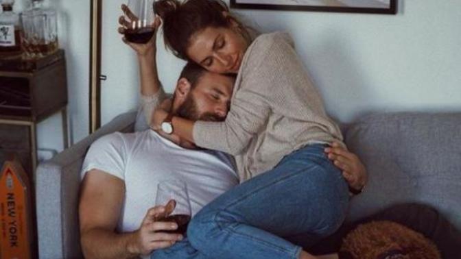 Bir Erkeği "Deli Divane" Aşık Etmenin Yolları Nelerdir?