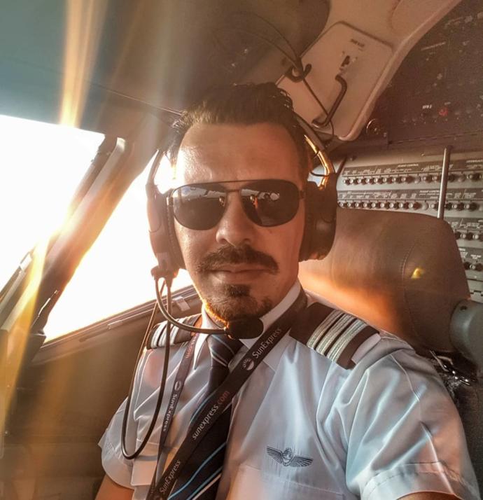 Onlar Gökyüzünün Mavi Melekleri: Türkiyenin En Değerli 4 Pilot ve Hostesi İle Söyleşi