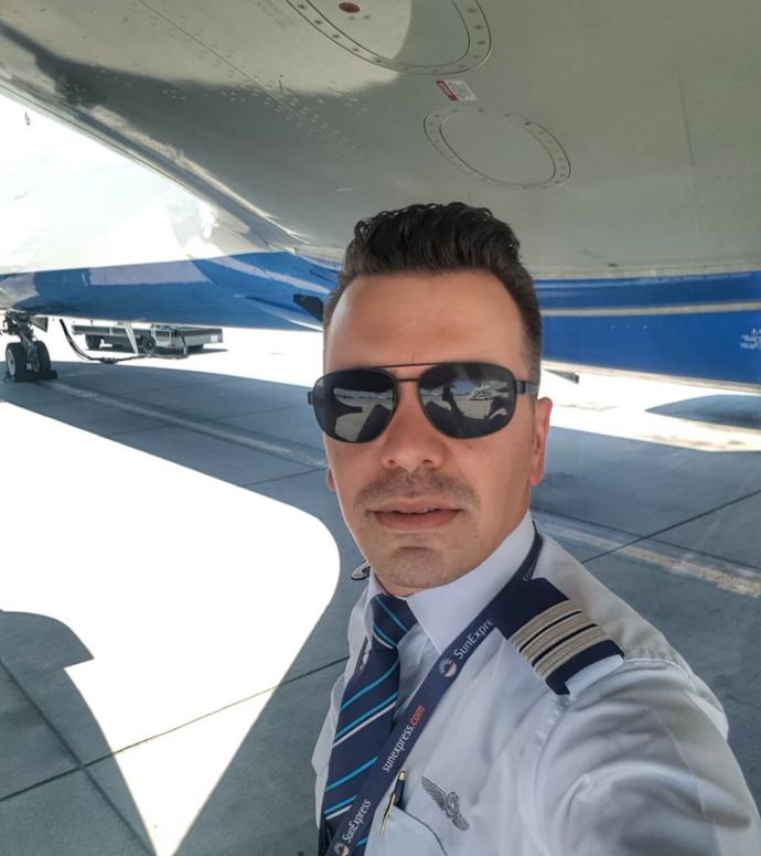 Onlar Gökyüzünün Mavi Melekleri: Türkiyenin En Değerli 4 Pilot ve Hostesi İle Söyleşi