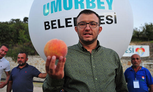 Şeftali Festivalinde Birinci Seçilen Şeftali Uzaya Gönderildi