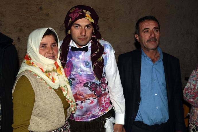 Böyle Olur Türk Düğünü: Damatların Bitmeyen İşkencesi!