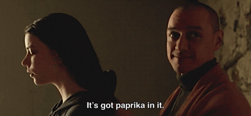 Çoklu Kişilik Bozukluğunu Merak Edenlere İlaç Gibi Bir Film: Split (Parçalanmış)