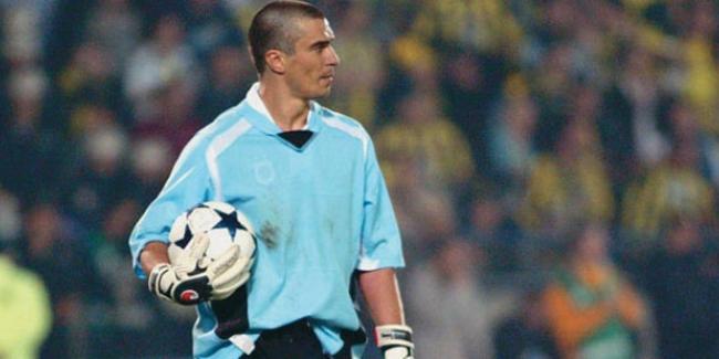 Kaleye Geçerek Akıllara Kazınan Bazı Ünlü Futbolcular