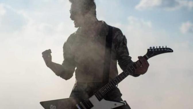 Dağ Komando Taburu İle Çekilen Film Gibi Klip: Rock Müzik Sanatçısı Oğuz Sırmalı İle Söyleşimiz Var