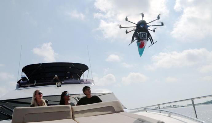 Uber Drone'la Paket Servis Yemek Teslimatına Hazırlanıyor