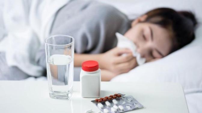 Antibiyotik Gereken Durumlarda Antiinflamatuvar Kullanmanın Etkileri Nelerdir?