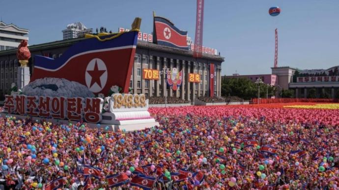 Kuzey Kore Kuruluşunun 70. Yıl Dönümünü Kutladı