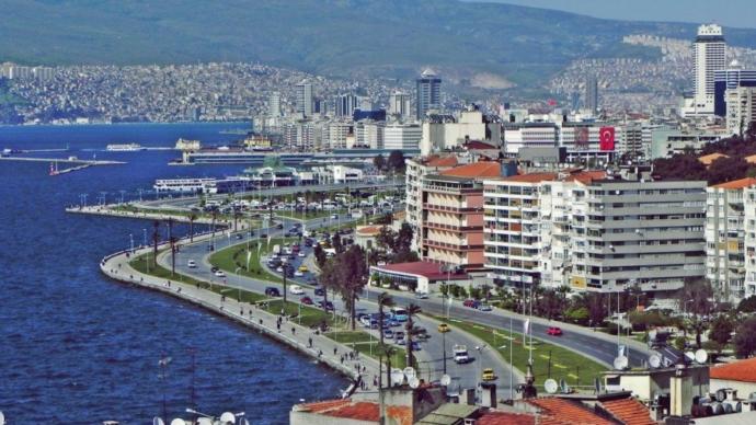 Gerçek Bir İzmirli'nin Hayatına Kazınmış Sesler Nelerdir?