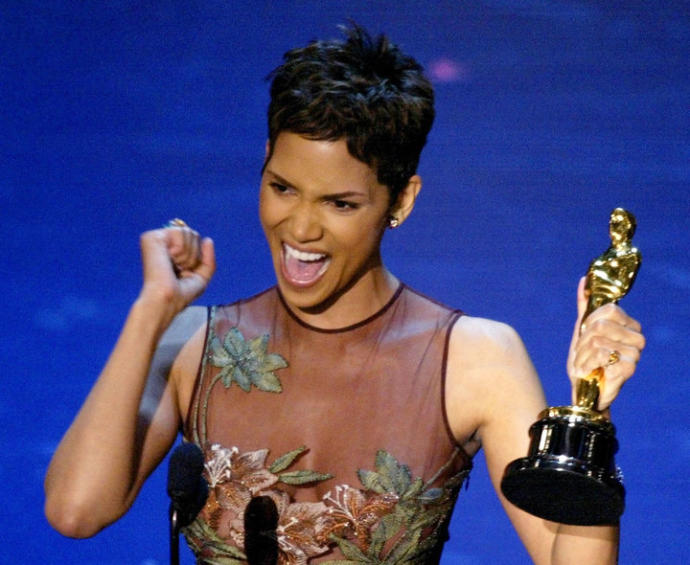 Pixie Saç Kesimini Kendine Çok Yakıştıran En Güzel Ünlüler!