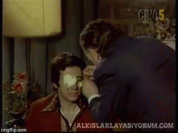 Önce ekran matlaşır buğulu camlar ve gözler sapasağlam.