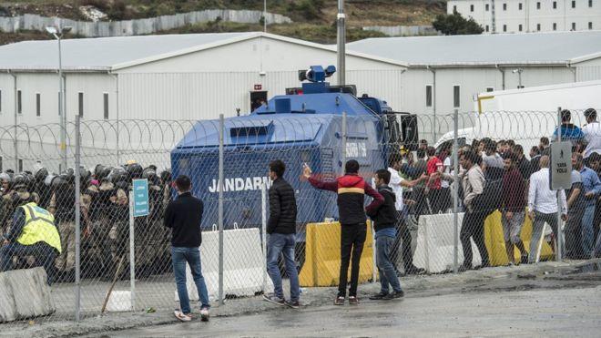 3. Havalimanı Kamp Bölgesine Sabaha Karşı Operasyon Yapıldı: Yüzlerce İşçi Gözaltında