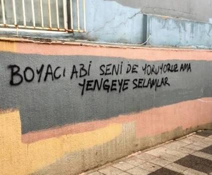 Ülkemizde Paylaşım Rekorları Kıran, Birbirinden Özlü ve Ünlü Duvar Yazıları Neler?