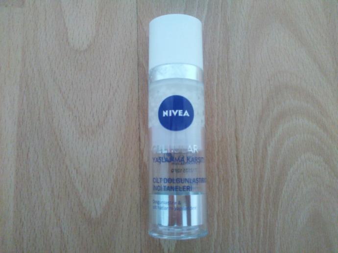 Kırışık Azaltan Ürün: Nivea Celluar Yaşlanma Karşıtı Deniyorum!