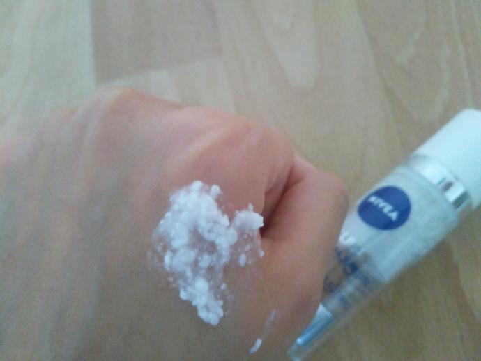 Kırışık Azaltan Ürün: Nivea Celluar Yaşlanma Karşıtı Deniyorum!