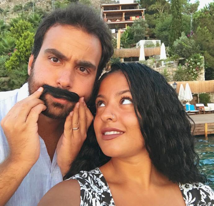 Instagramda Garip Şeyler Oluyor: Montenegrodan Burs Veriyoruz Diyen Çift Hayırseverlik mi, Yoksa Reklam Peşinde mi?