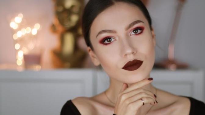 Sonbahara En Uygun Bordo Temalı Makyaj!