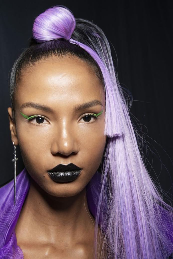 2018 Paris Moda Haftasında Boy Gösteren Mankenlerin Makyaj Stilleri