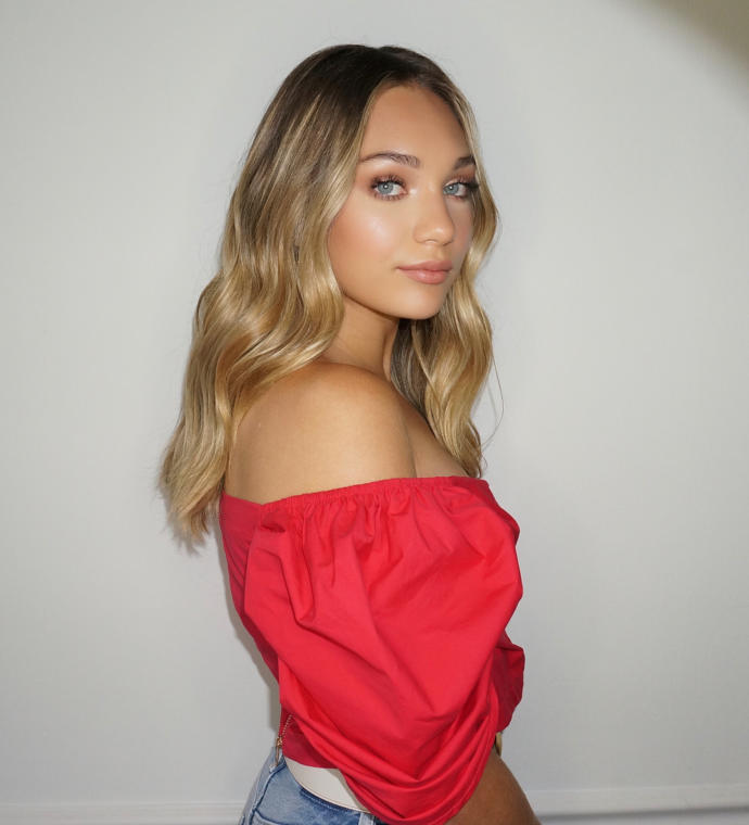 Sia'nın Kliplerindeki Küçük Kız Maddie Ziegler'ın Son Hali