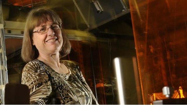 Nobel Fizik Ödülü 55 Yıl Aradan Sonra İlk Kez Bir Kadın Bilim İnsanına Verildi