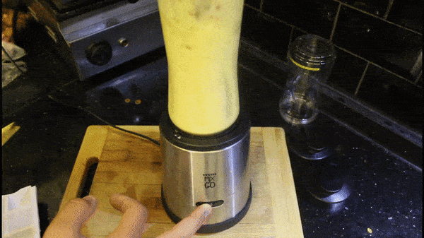 Kışın Zinde Kalmanızı Sağlayacak Smoothie Tarifimi Sizinle Paylaşıyorum!
