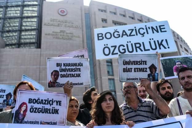 Boğaziçi Üniversitesi Öğrencilerinin Yurtdışına Çıkış Yasağı Kaldrıldı