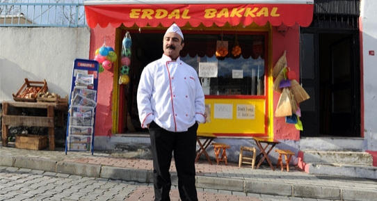 Çay Erdal baggalda içilir.