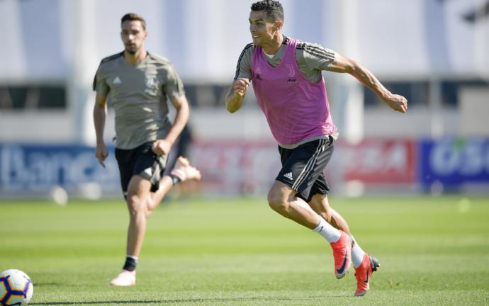 Tecavüzle Suçlanan Ronaldo'nun Kariyeri Tehlikeye Giriyor
