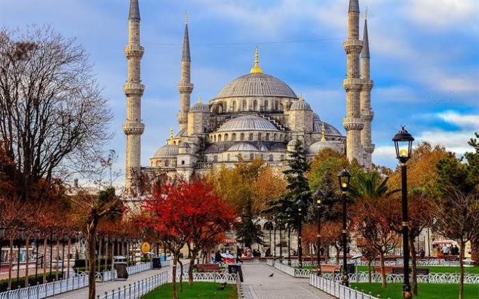 İstanbul Avrupa Yakasında Gezilecek Yerler Nerelerdir?
