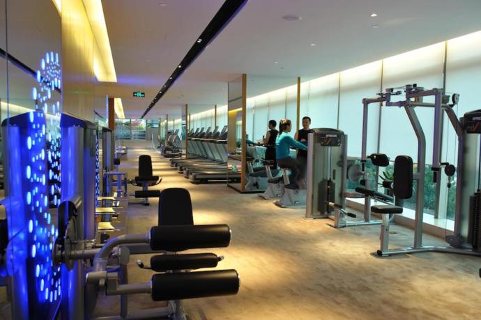 Evde Yapılan Antrenman ile Spor Salonunda Yapılan Antrenman Arasındaki Farklar Nelerdir?