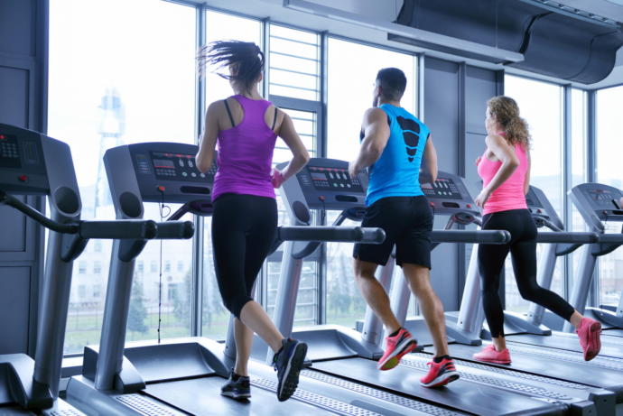 Evde Yapılan Antrenman ile Spor Salonunda Yapılan Antrenman Arasındaki Farklar Nelerdir?
