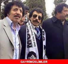 İkizi Olsa Bu Kadar Benzemez: Birbirlerine Su Damlası Gibi Benzeyen Ünlüler!