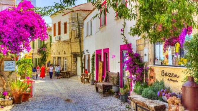 Rüyalarınıza Konu Olabilecek Kadar Güzel "Keşke Şurada Bir Evim Olsa" Dedirten 15 Sokak Fotoğrafı!