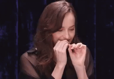 Dakota Johnson ve ayrık dişleri