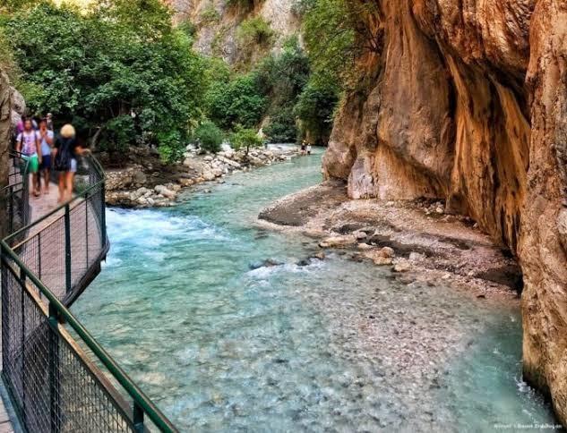 Ülkemizde Gezip Görülmesi Gereken Güzide Mekanlar