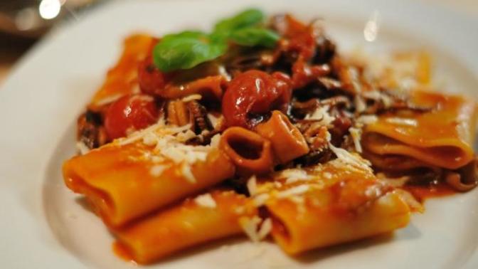 Sebzeli Tavuklu Rigatoni Nasıl Yapılır?