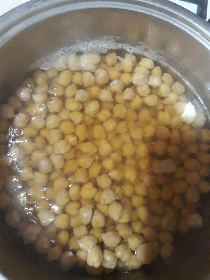 Diyet Dostu Nohut Salatası Nasıl Yapılır?