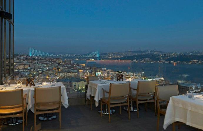 Sevgilinize Unutulmayacak Bir Gece Sunacağınız İstanbul'un En Güzel Manzaralı 9 Yemek Mekanı