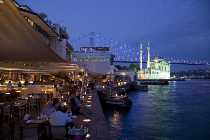 Sevgilinize Unutulmayacak Bir Gece Sunacağınız İstanbul'un En Güzel Manzaralı 9 Yemek Mekanı