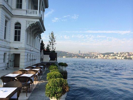 Sevgilinize Unutulmayacak Bir Gece Sunacağınız İstanbul'un En Güzel Manzaralı 9 Yemek Mekanı