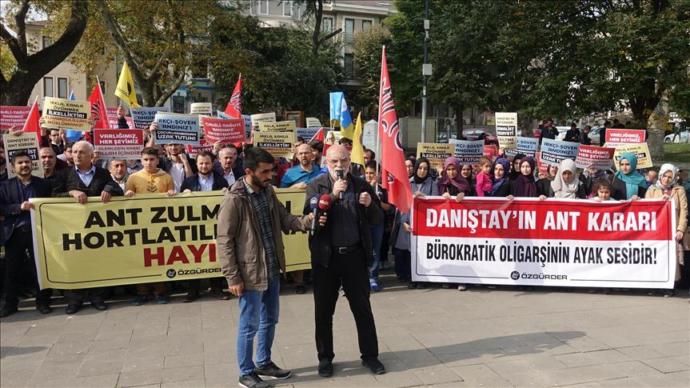 Danıştay'ın Andımız Kararı İstanbul'da Protesto Edildi