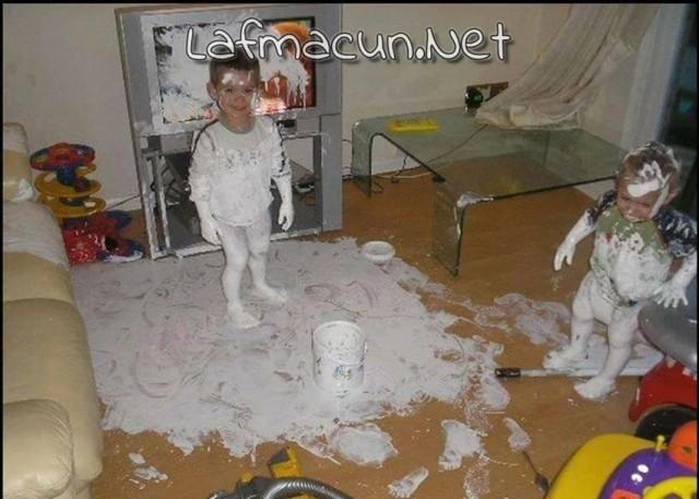 Çocukların Yalnız Bırakıldıklarında Bir Hayli Tatlı Ve Düşündürücü Halleri Nelerdir?